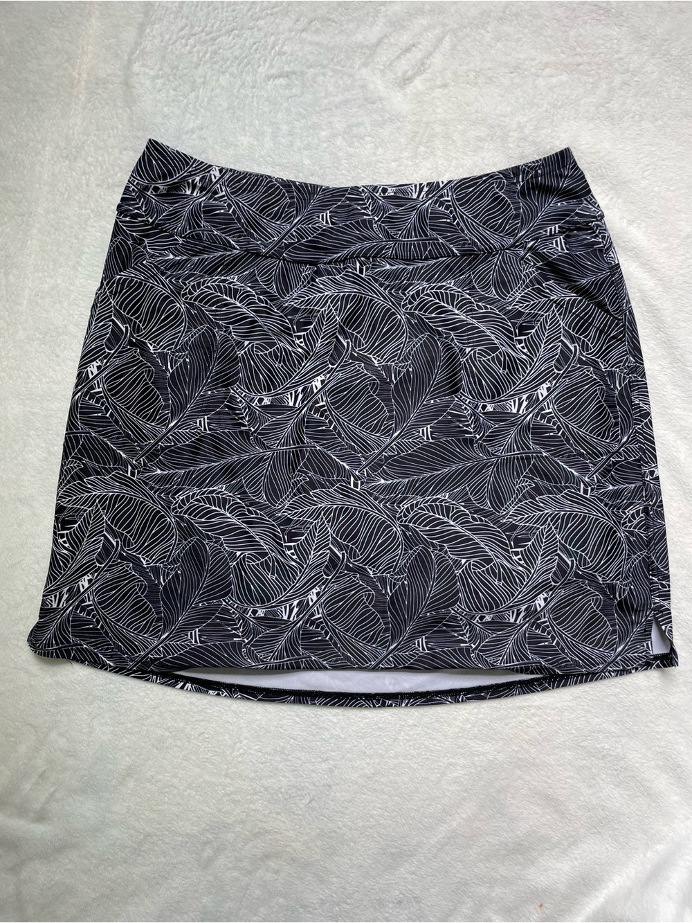 Moteepi Golf Skort Black and White Leaf-Print  Skirt Size XL
